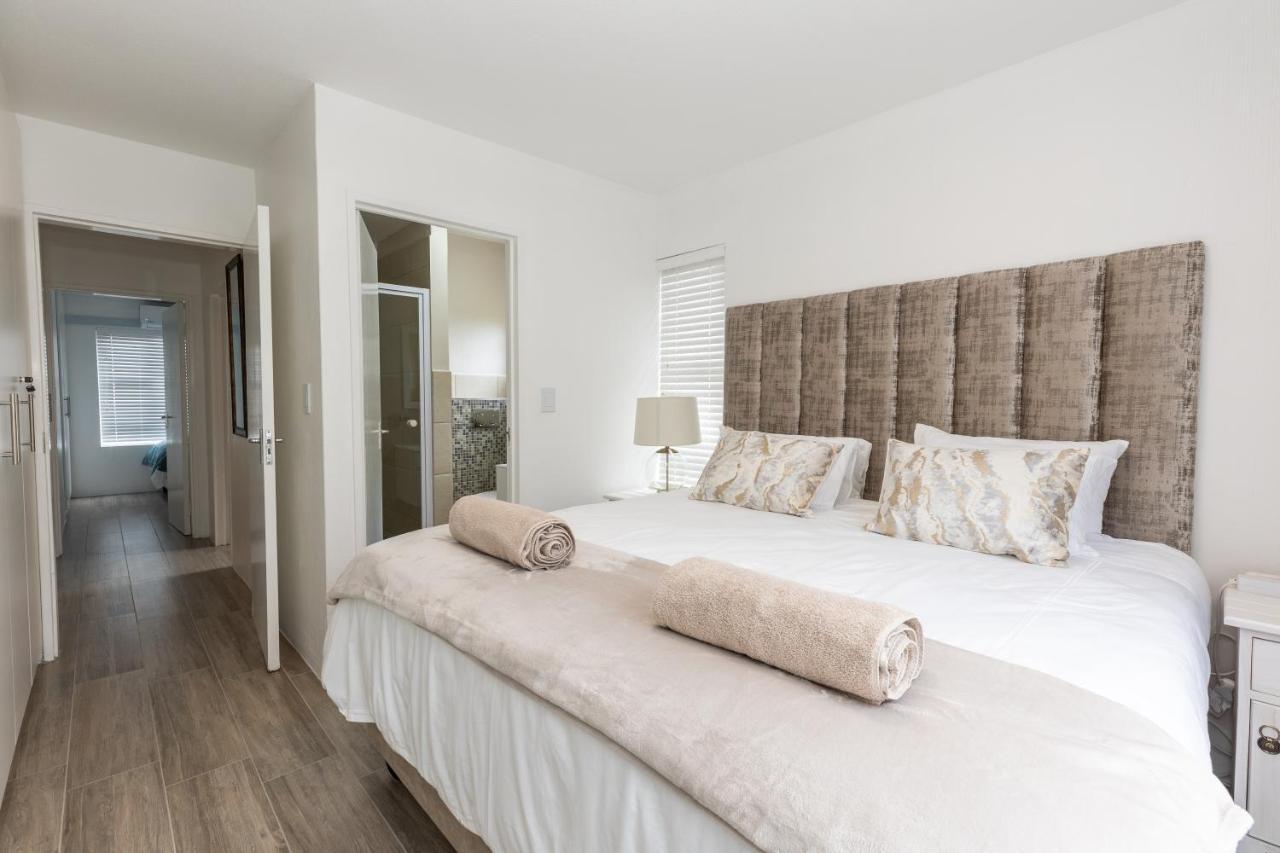 67 The Shades - Luxury Apartment In Umhlanga - Airconditioning Throughout And Inverter Durban Esterno foto