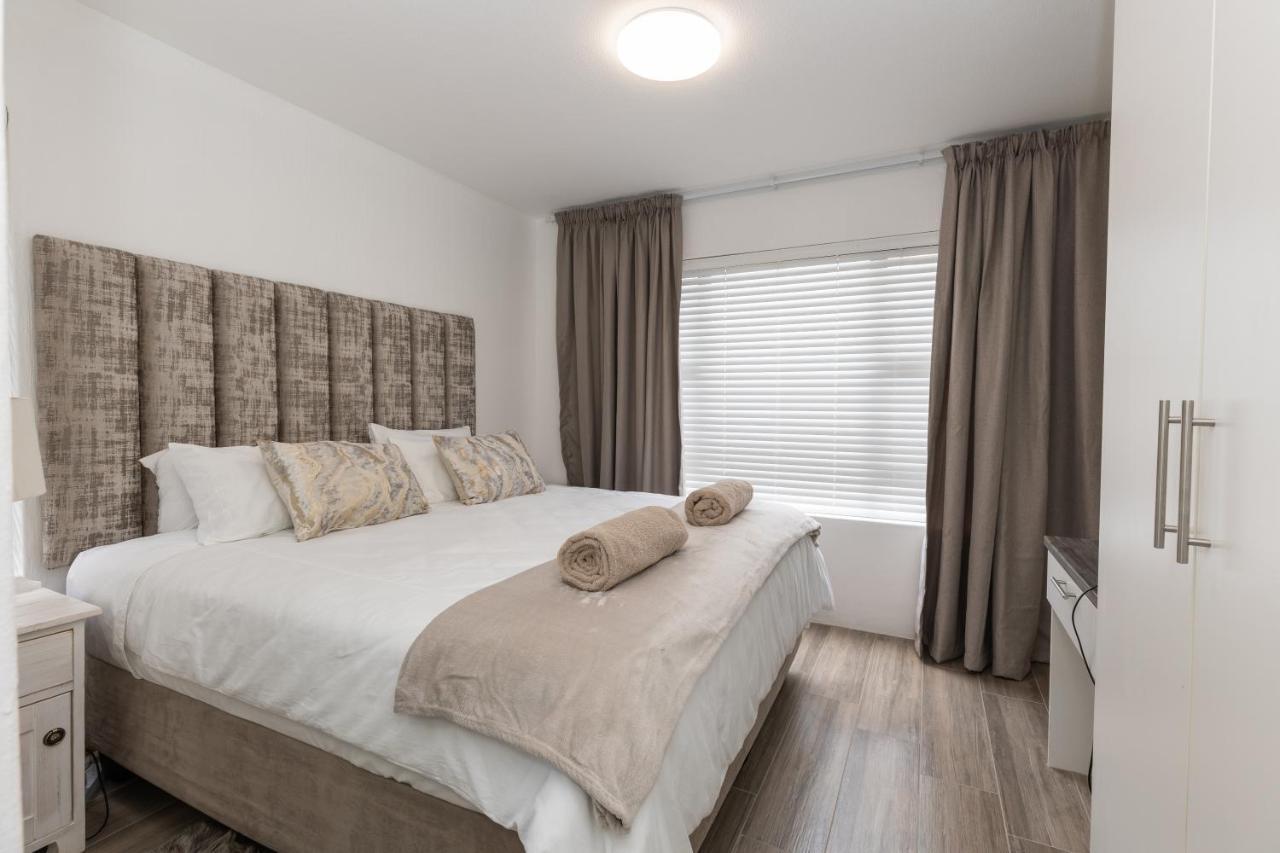 67 The Shades - Luxury Apartment In Umhlanga - Airconditioning Throughout And Inverter Durban Esterno foto