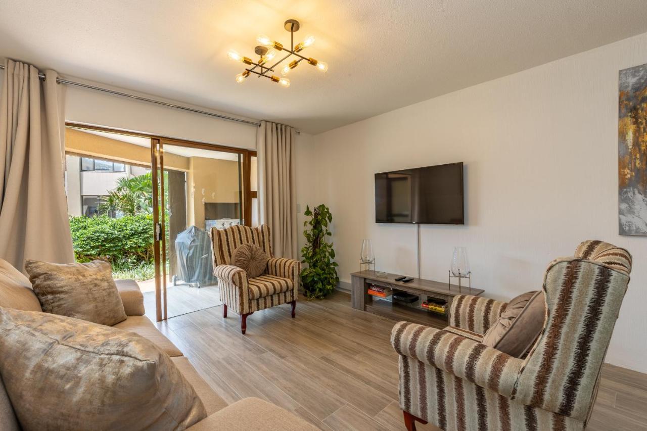67 The Shades - Luxury Apartment In Umhlanga - Airconditioning Throughout And Inverter Durban Esterno foto