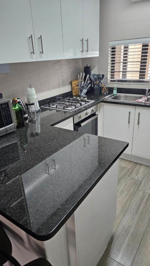 67 The Shades - Luxury Apartment In Umhlanga - Airconditioning Throughout And Inverter Durban Esterno foto